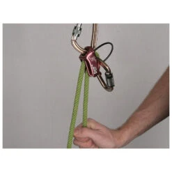 Singing Rock - Sicherungsgerät Shuttle - Belay Device 5 Singing Rock - Sicherungsgerät Shuttle - Belay Device -Bergfreunde singing rock sicherungsgeraet shuttle belay device detail 3