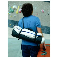 Snap - Air Shock 1 - Crash Pad 22 Snap - Air Shock 1 - Crash Pad -Bergfreunde snap air shock 1 crash pad detail 11