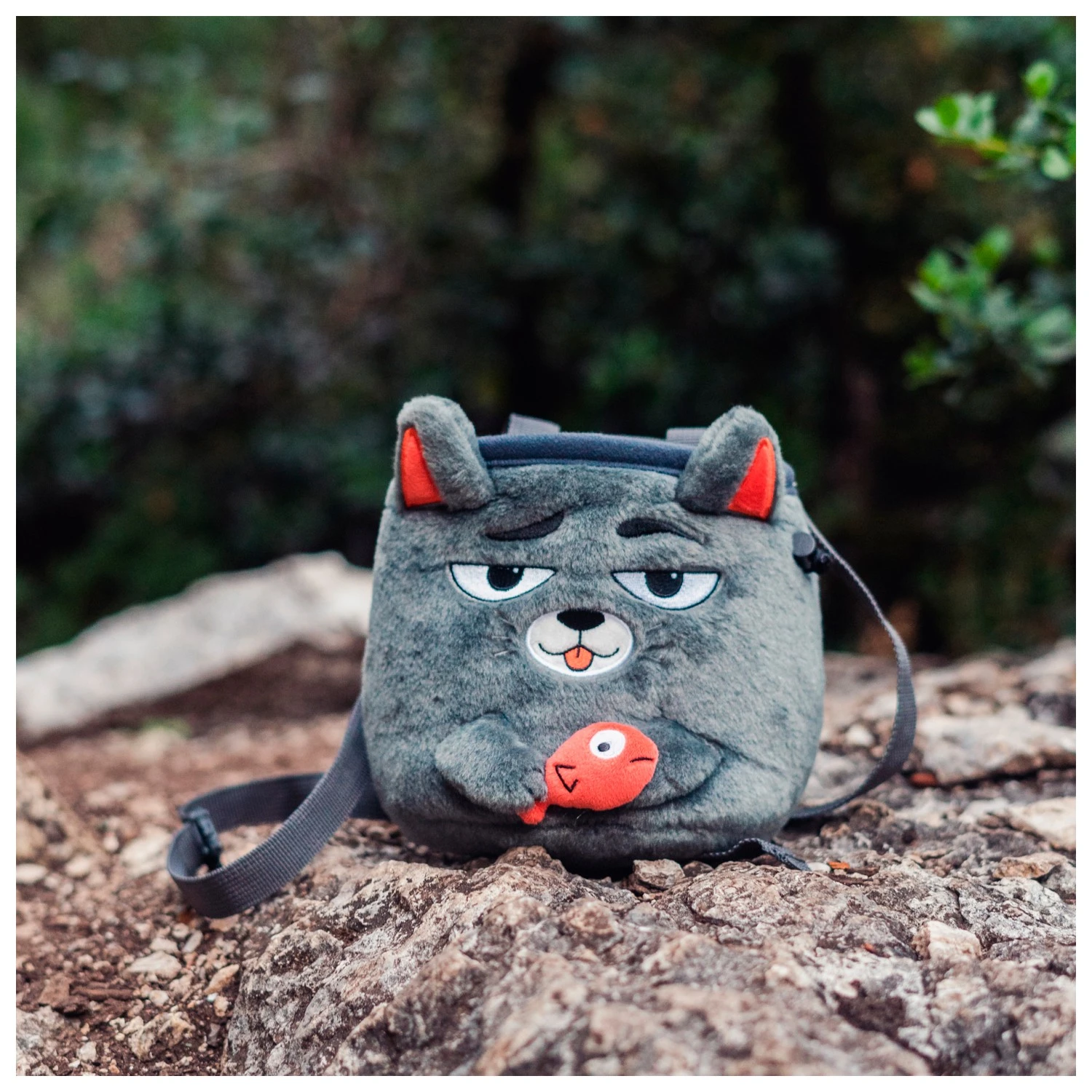 YY Vertical - Chalk Bag Grey Cat - Chalk Bag 4 YY Vertical - Chalk Bag Grey Cat - Chalk Bag - Image 4