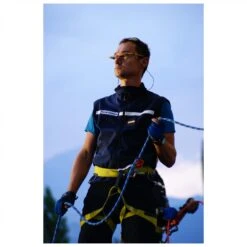 YY Vertical - Classic - Belay Glasses 9 YY Vertical - Classic - Belay Glasses -Bergfreunde yy vertical classic belay glasses detail 4