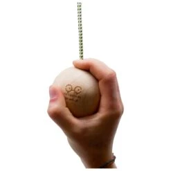 YY Vertical - Climbing Balls - Training Device -Bergfreunde yy vertical climbing balls training device detail 3